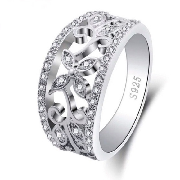 New White Sapphire Diamond Sterling Silver Ring - Picture 3 of 4